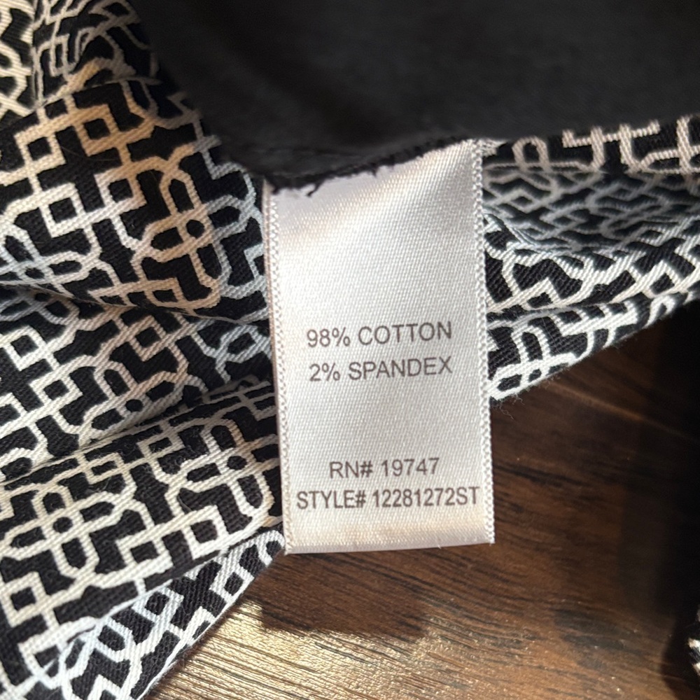 Counterparts Stretch Black and White Patterned Cropped Pants - Picture 7 of 11